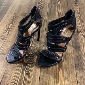 Dolce Vita Black w/ Gold Trim heels Size 6